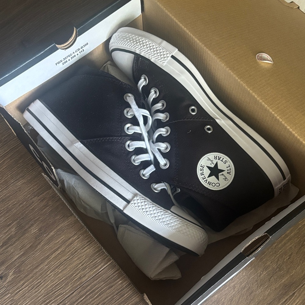 Converse Classic Black High-Tops